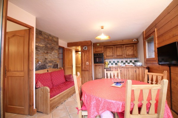 3-room Apartment for 6 guests – Résidence Les Alpages – Chalet K