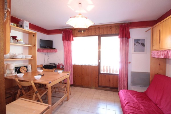 Studio 4 couchages – Résidence Mont Blanc, calme et fonctionnel