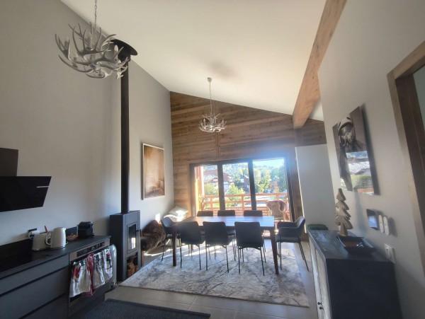 Appartement flambant neuf pour 9 au centre du village 