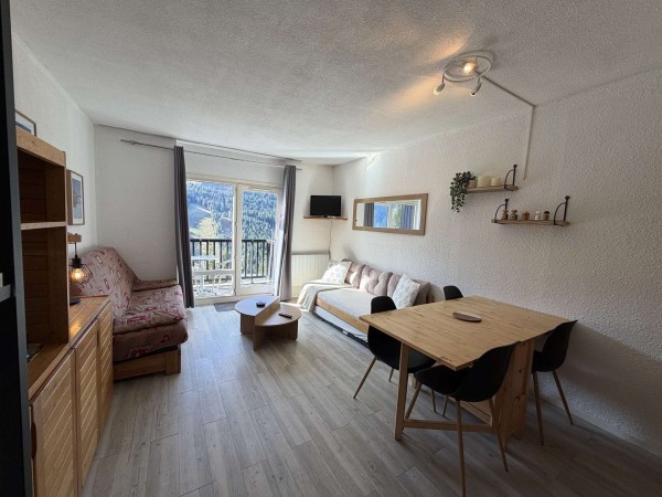 Studio 4 personnes avec coin montagne – Résidence Andromède Forêt